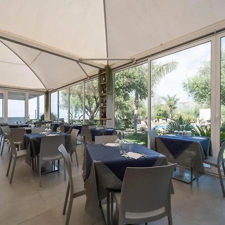 Appartement In Tropea With Mountain Views *