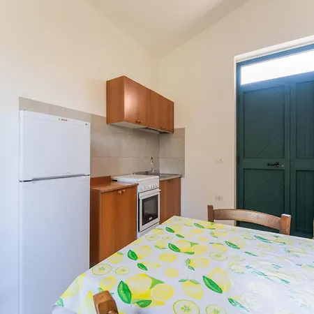 In Tropea With Mountain Views Apartman