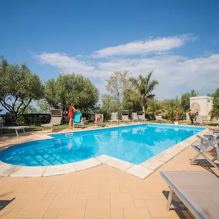 Appartement In Tropea With Mountain Views Gasponi